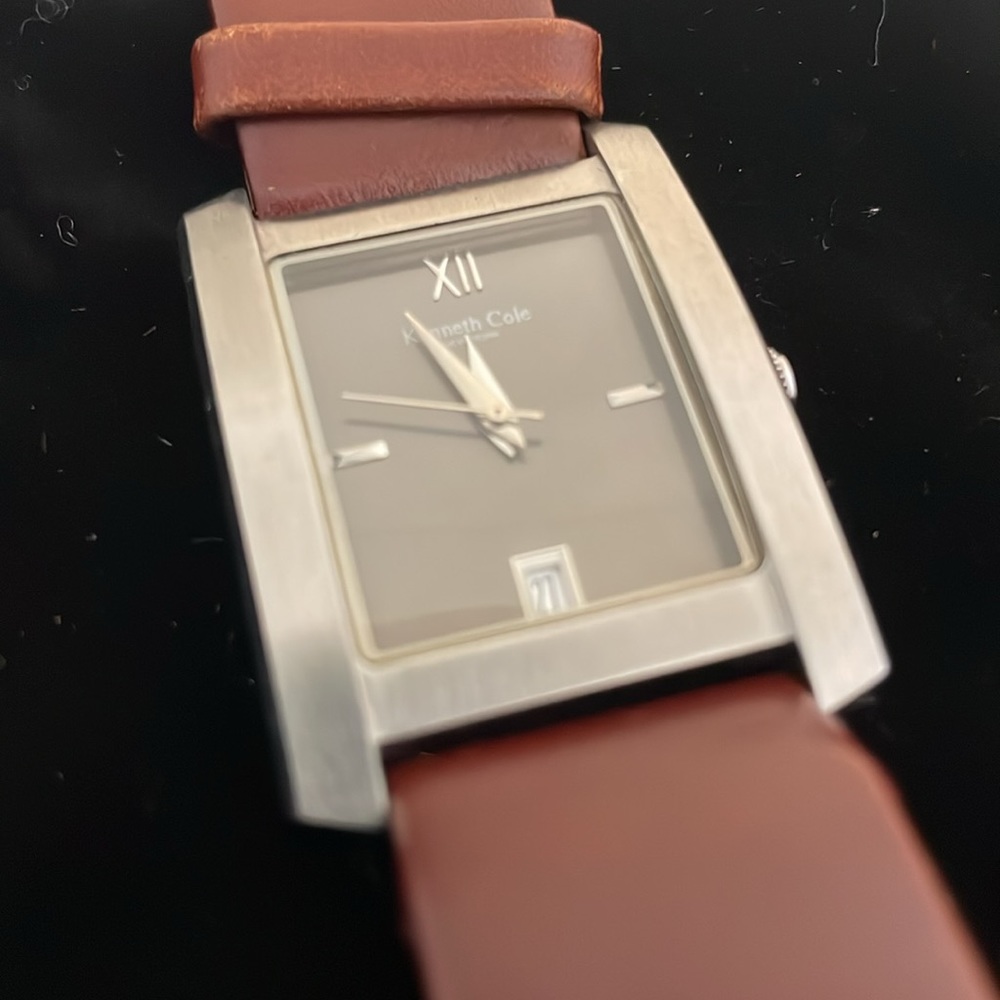 Kenneth Cole Men’s Watch - Picture 7 of 7